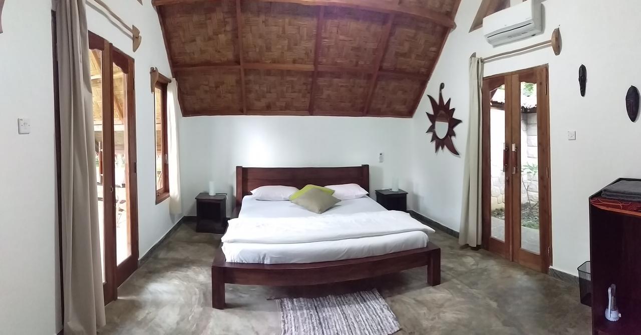 Villa Paradise Букит-Лаванг Экстерьер фото